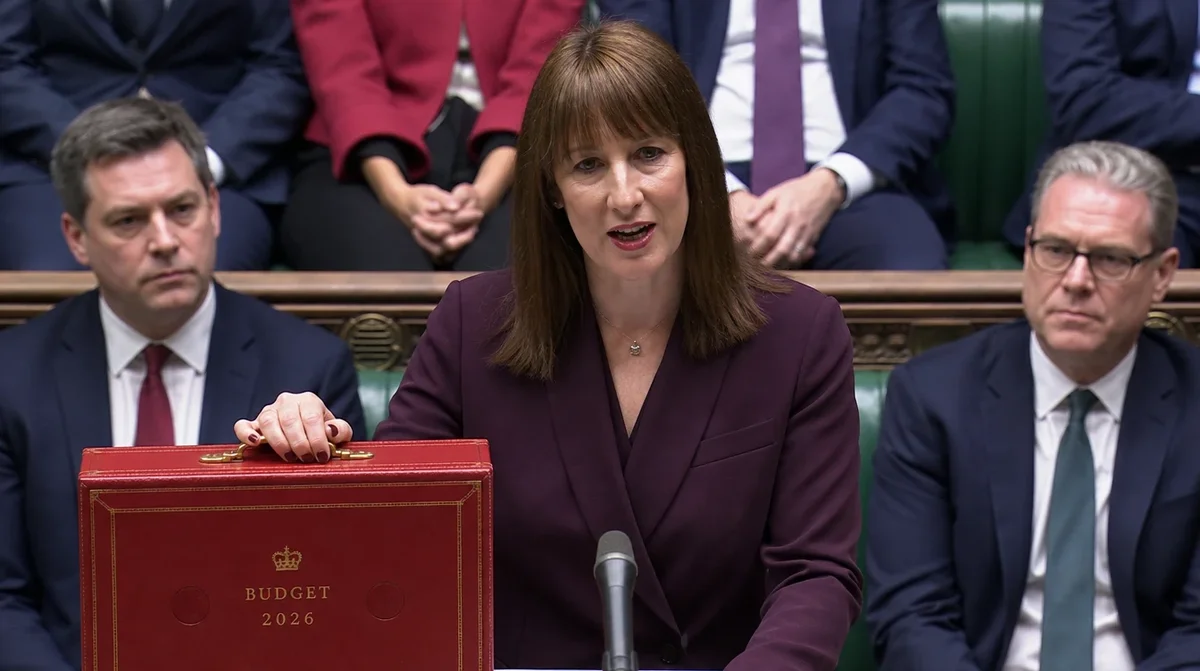 Starmer's NHS overhaul faces mounting pressure from backbenchers